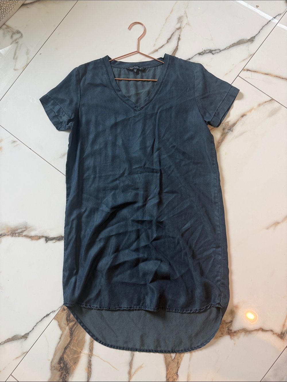 Velvet Heart Navy V-Neck High-Low Short Sleeve Dress